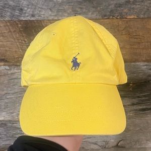 Like new, yellow Ralph Lauren classic cotton chino sports cap